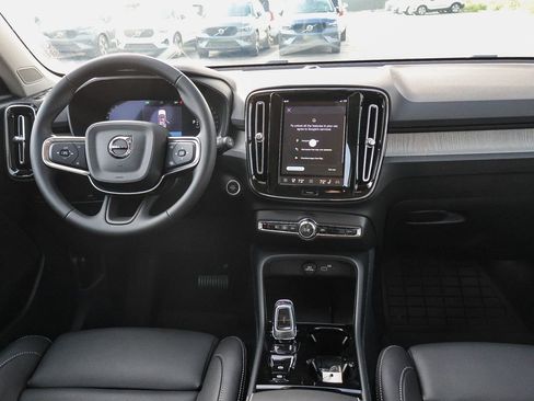 New 2026 Volvo XC40 B5 Plus w/ Climate Package image 22