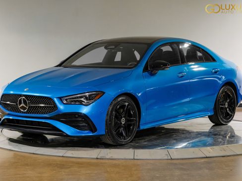 Used 2025 Mercedes-Benz CLA 250 w/ AMG Night Package image 8