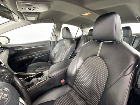 Certified 2023 Toyota Camry SE FWD image 3