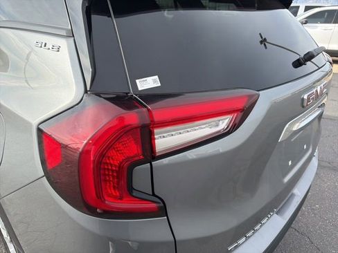 Used 2024 GMC Terrain SLE image 26