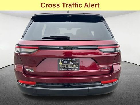 Used 2025 Jeep Grand Cherokee Limited w/ Luxury Tech Group II AWD/4WD image 11