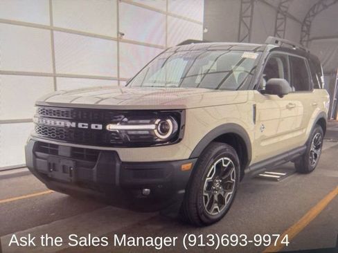 Used 2025 Ford Bronco Sport Outer Banks w/ Outer Banks Tech Package+ image 1