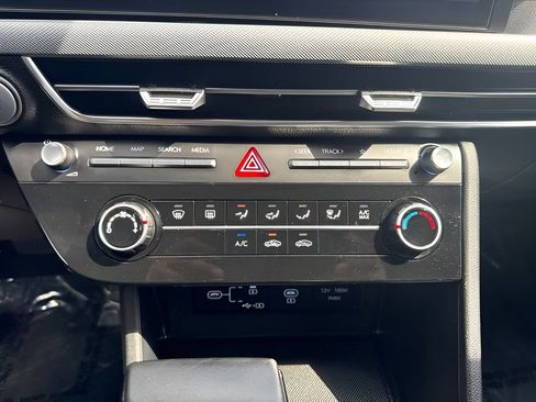 Used 2026 Hyundai Sonata SE FWD image 9