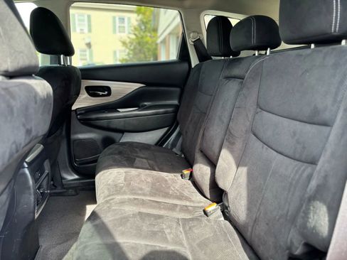 Used 2017 Nissan Murano S w/ Navigation Package image 18