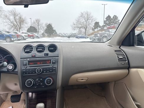 Used 2011 Nissan Altima 2.5 S w/ Convenience Pkg image 16