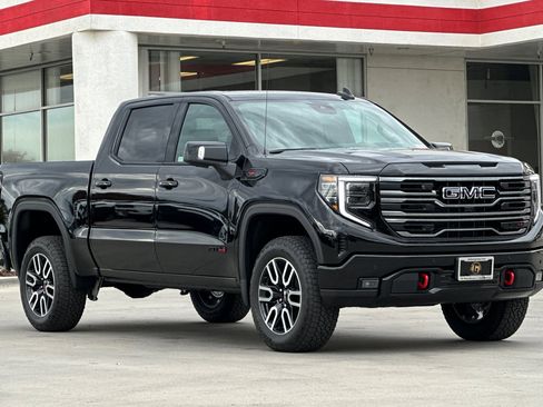 New 2026 GMC Sierra 1500 AT4 w/ LPO, Black Badging Package image 9