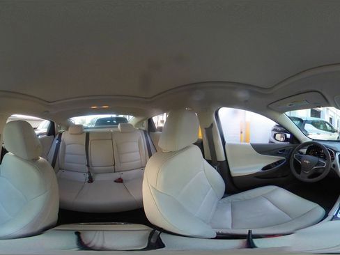 Used 2024 Chevrolet Malibu LT image 42