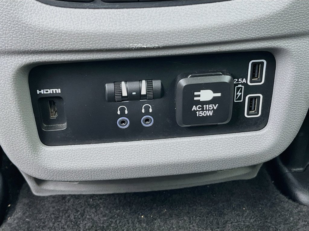 Used 2022 Honda Pilot Touring image 26