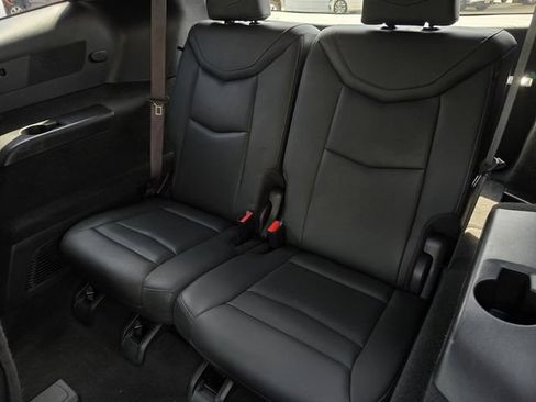 Used 2024 Cadillac XT6 Premium Luxury w/ LPO, Floor Liner Package AWD/4WD image 43