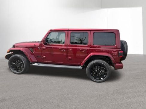 Used 2021 Jeep Wrangler Unlimited Sahara AWD/4WD image 25