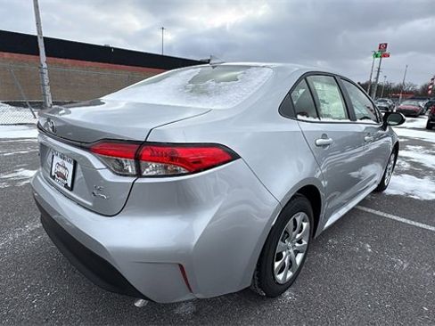 New 2026 Toyota Corolla LE image 5