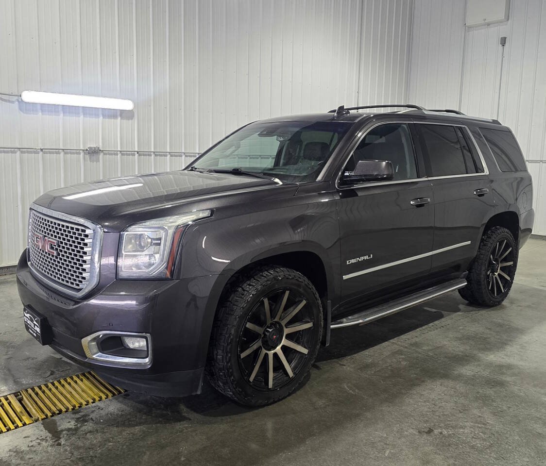 Used 2016 GMC Yukon Denali w/ Open Road Package AWD/4WD image 2