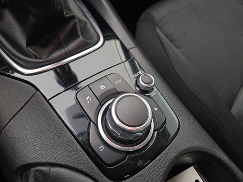 Used 2016 MAZDA MAZDA3 i Sport image 26