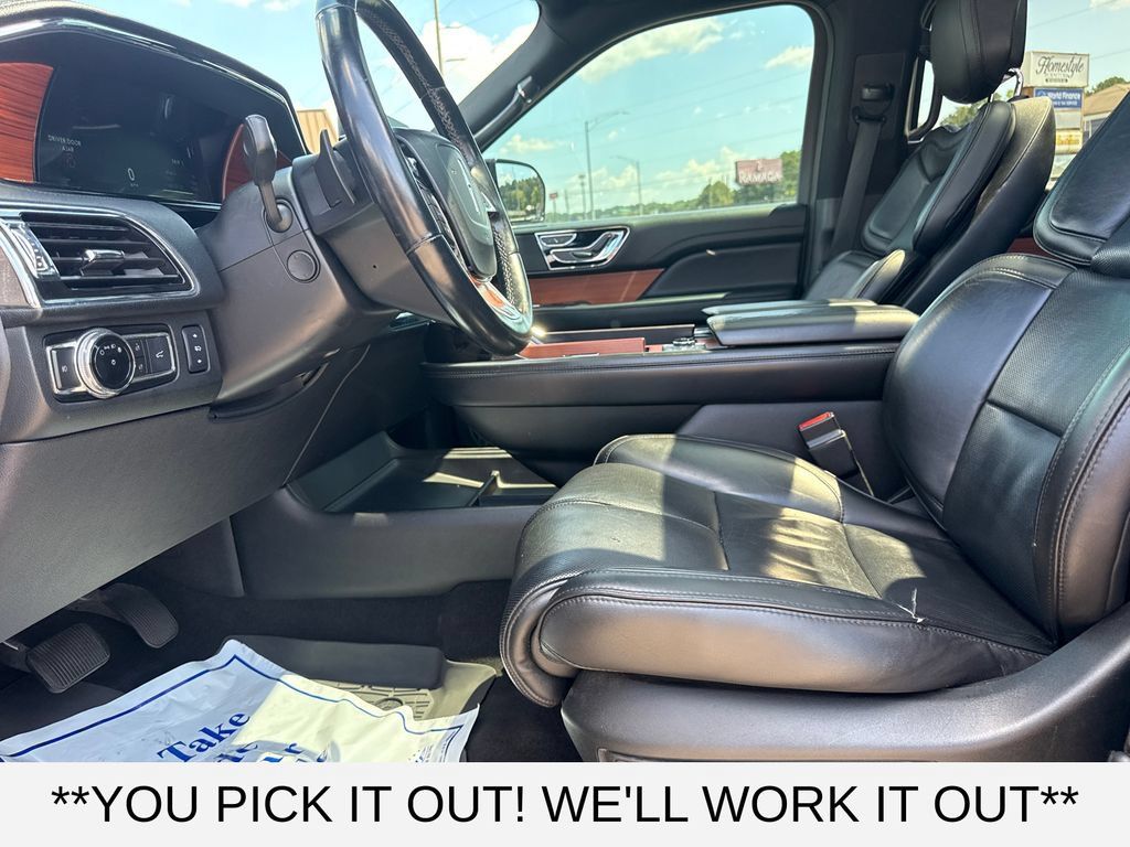 Used 2018 Lincoln Navigator Select w/ Cargo Package RWD image 21