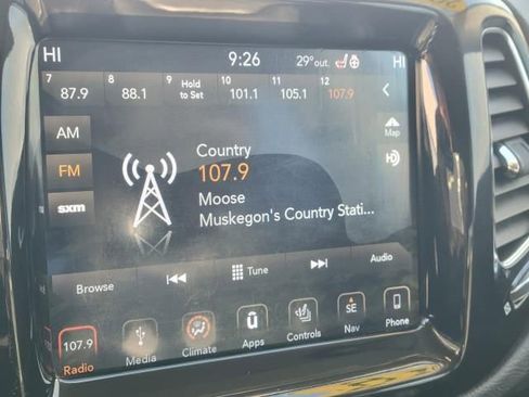 Used 2018 Jeep Compass Limited w/ Navigation Group image 26