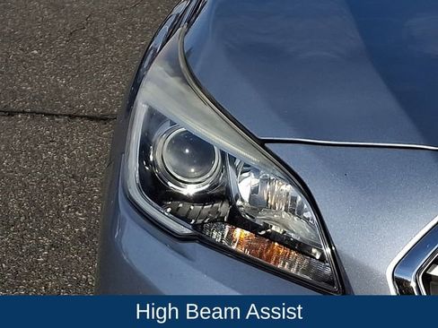 Used 2017 Subaru Outback 2.5i Premium image 12