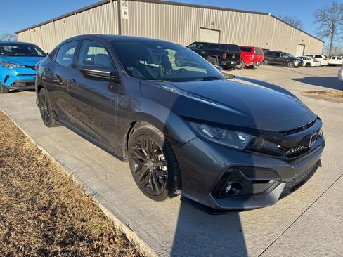 Used 2021 Honda Civic Sport image 4