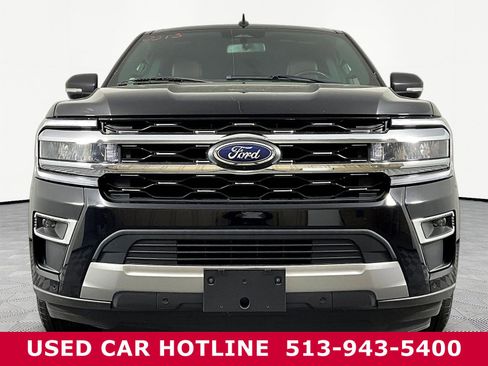 Used 2024 Ford Expedition Limited AWD/4WD image 2