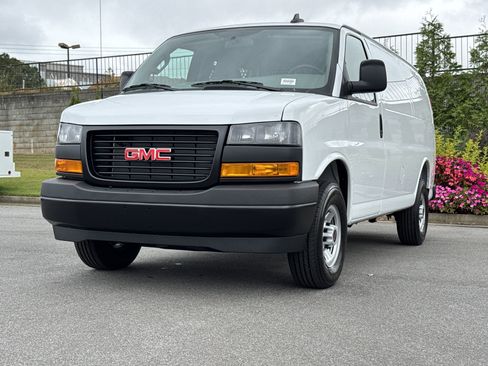 New 2025 GMC Savana 2500 w/ Driver Convenience Package image 5