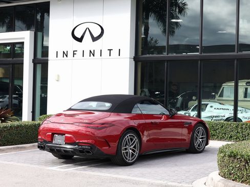 Used 2022 Mercedes-Benz SL 55 AMG 4MATIC w/ AMG Night Package image 5