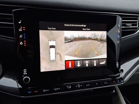 Used 2023 Jeep Wagoneer 4WD w/ Convenience Group I image 18