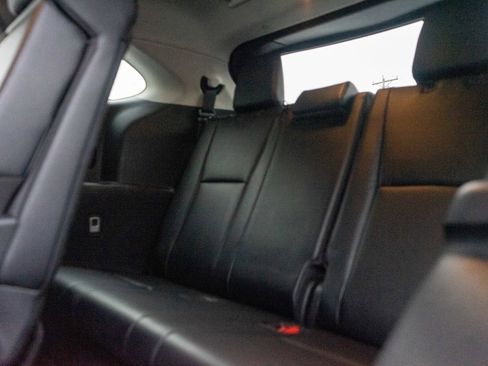 Used 2022 Toyota Highlander XLE image 29