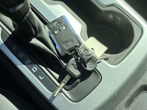 Used 2019 Chevrolet Colorado ZR2 image 34