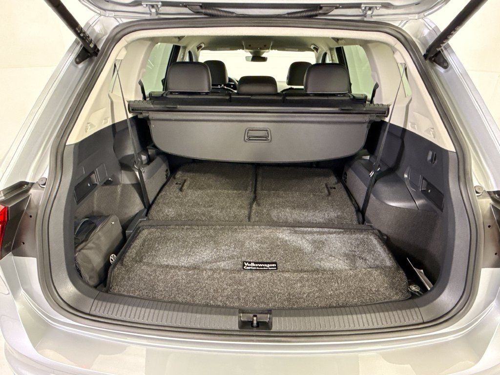 Used 2022 Volkswagen Tiguan SE FWD image 26