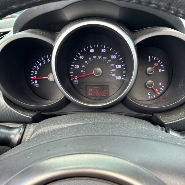 Used 2012 Kia Soul + FWD image 31