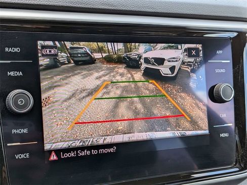 Used 2022 Volkswagen Atlas SE w/ Panoramic Sunroof Package image 23