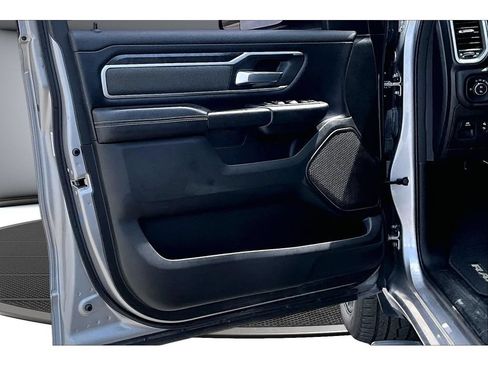 Used 2021 RAM 1500 Big Horn RWD image 31
