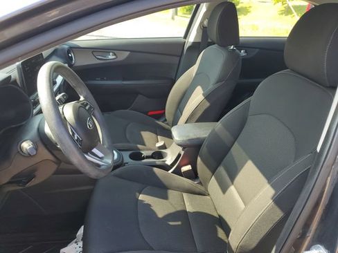 Used 2021 Kia Forte LXS FWD image 14