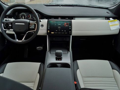New 2026 Land Rover Discovery Sport Landmark AWD/4WD image 10