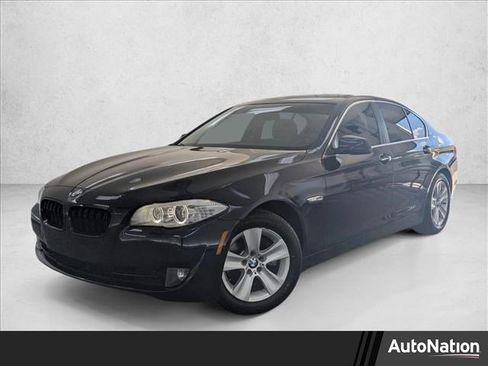 Used 2013 BMW 528i xDrive Sedan image 1
