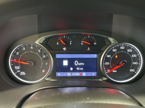 Used 2023 GMC Acadia SLT image 16