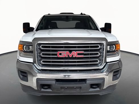 Used 2019 GMC Sierra 2500 2WD Crew Cab w/ Sierra Convenience Package image 2