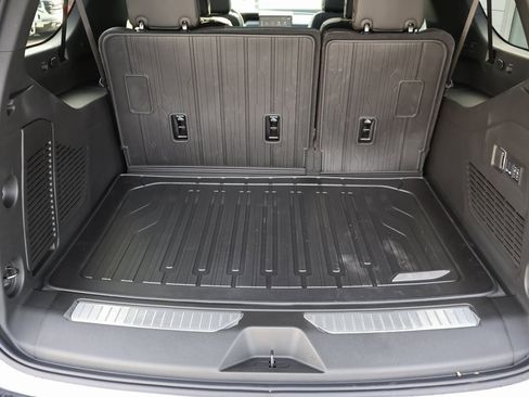 New 2026 GMC Yukon XL AT4 w/ AT4 Premium Package image 35