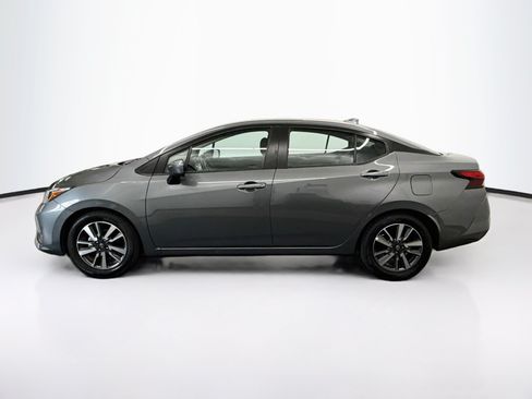 Used 2025 Nissan Versa SV FWD image 4