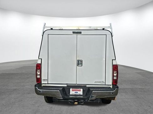 Used 2022 Ford F250 XLT w/ XLT Premium Package image 5