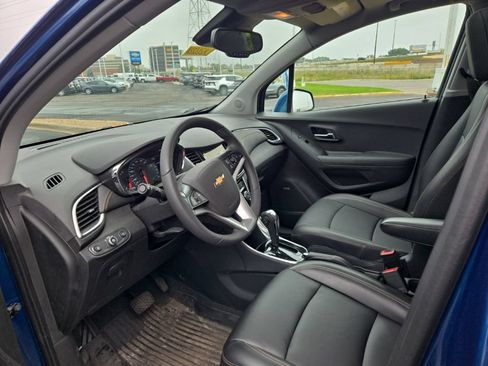 Used 2019 Chevrolet Trax Premier AWD/4WD image 11