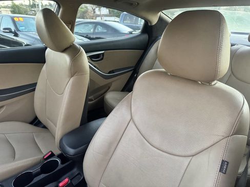 Used 2012 Hyundai Elantra Limited image 12