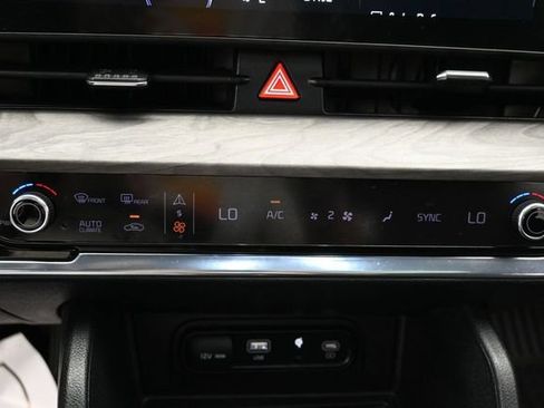 Used 2023 Kia Sportage X-Line w/ X-Line Premium Package AWD/4WD image 23