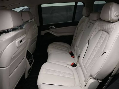 Used 2020 BMW X7 xDrive40i w/ Premium Package AWD/4WD image 21