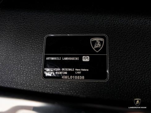 Used 2024 Lamborghini Urus S AWD/4WD image 5