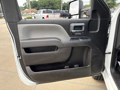 Used 2019 Chevrolet Silverado 2500 W/T w/ WT Convenience Package AWD/4WD image 22