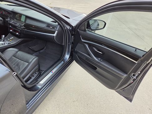 Used 2013 BMW M5 RWD image 25
