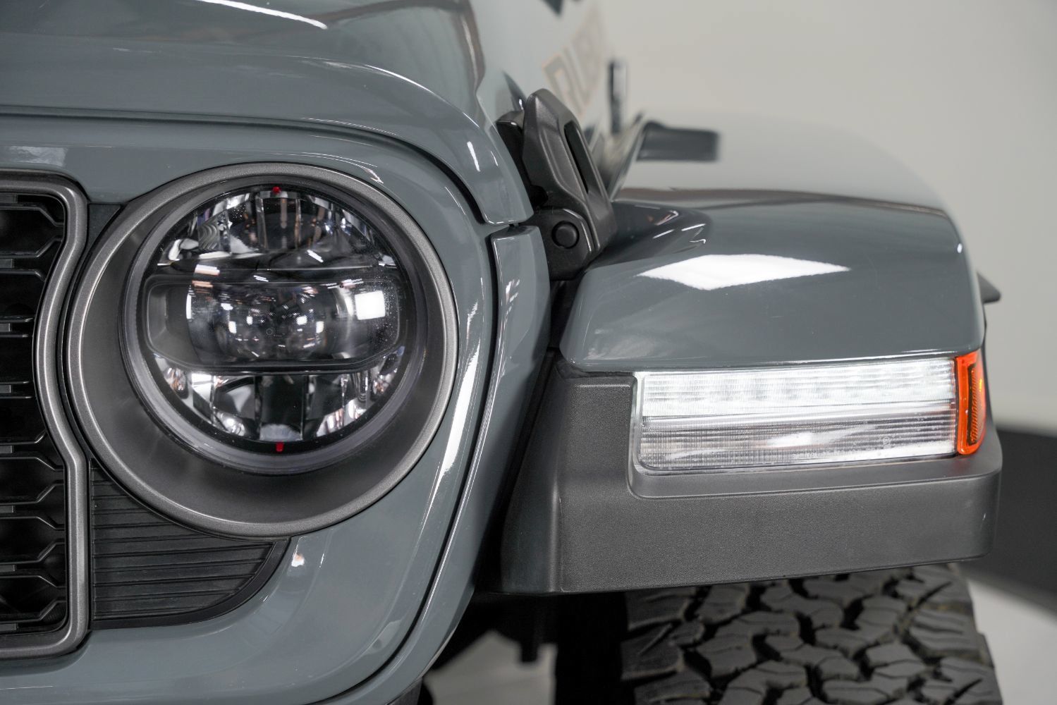 Used 2025 Jeep Wrangler Unlimited Rubicon 392 AWD/4WD image 12