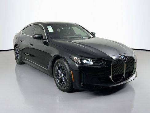 Used 2025 BMW i4 eDrive40 w/ Premium Package image 4