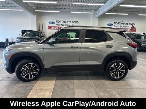 Used 2024 Chevrolet TrailBlazer LT w/ LT Cold Weather Package AWD/4WD image 15