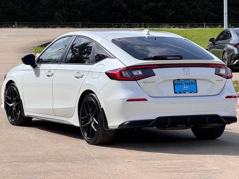 Used 2024 Honda Civic Sport image 11